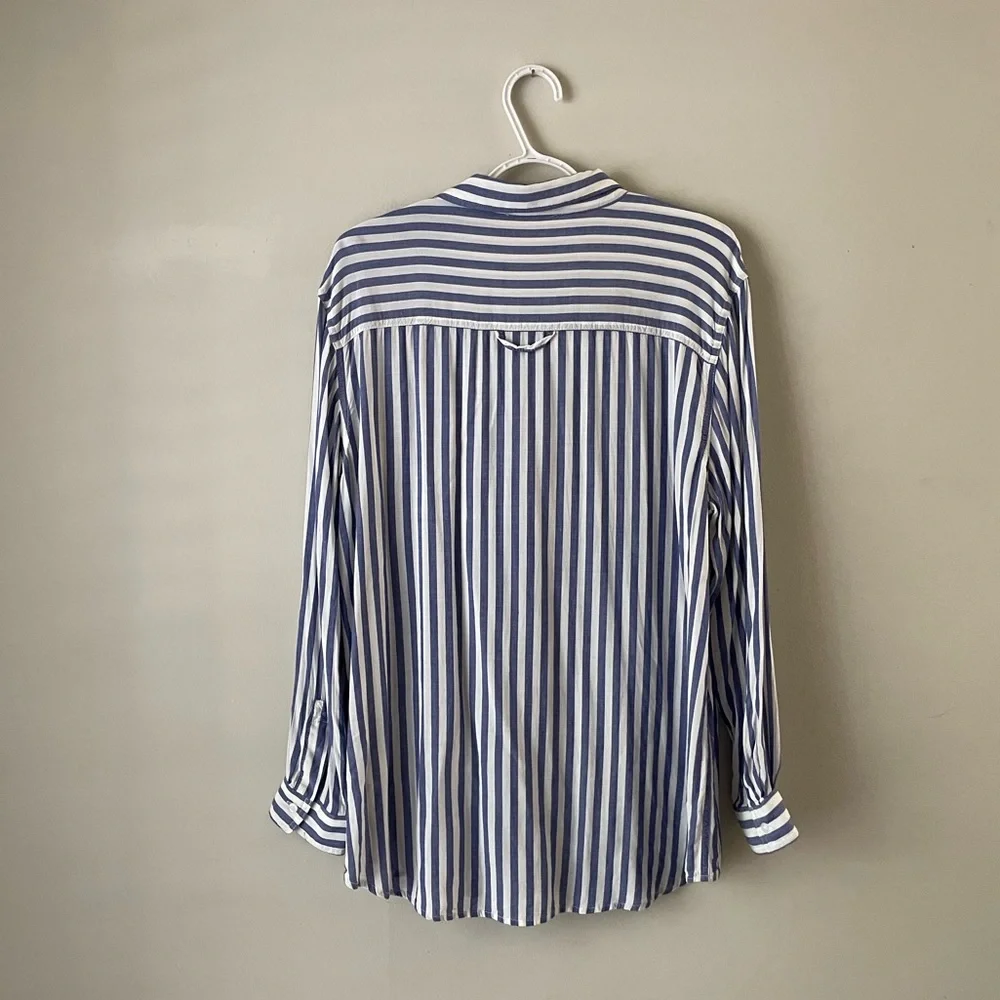 Philosophy Blouse, Size XL - Picture 4 of 6